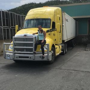 Meet your Posher, Keisha